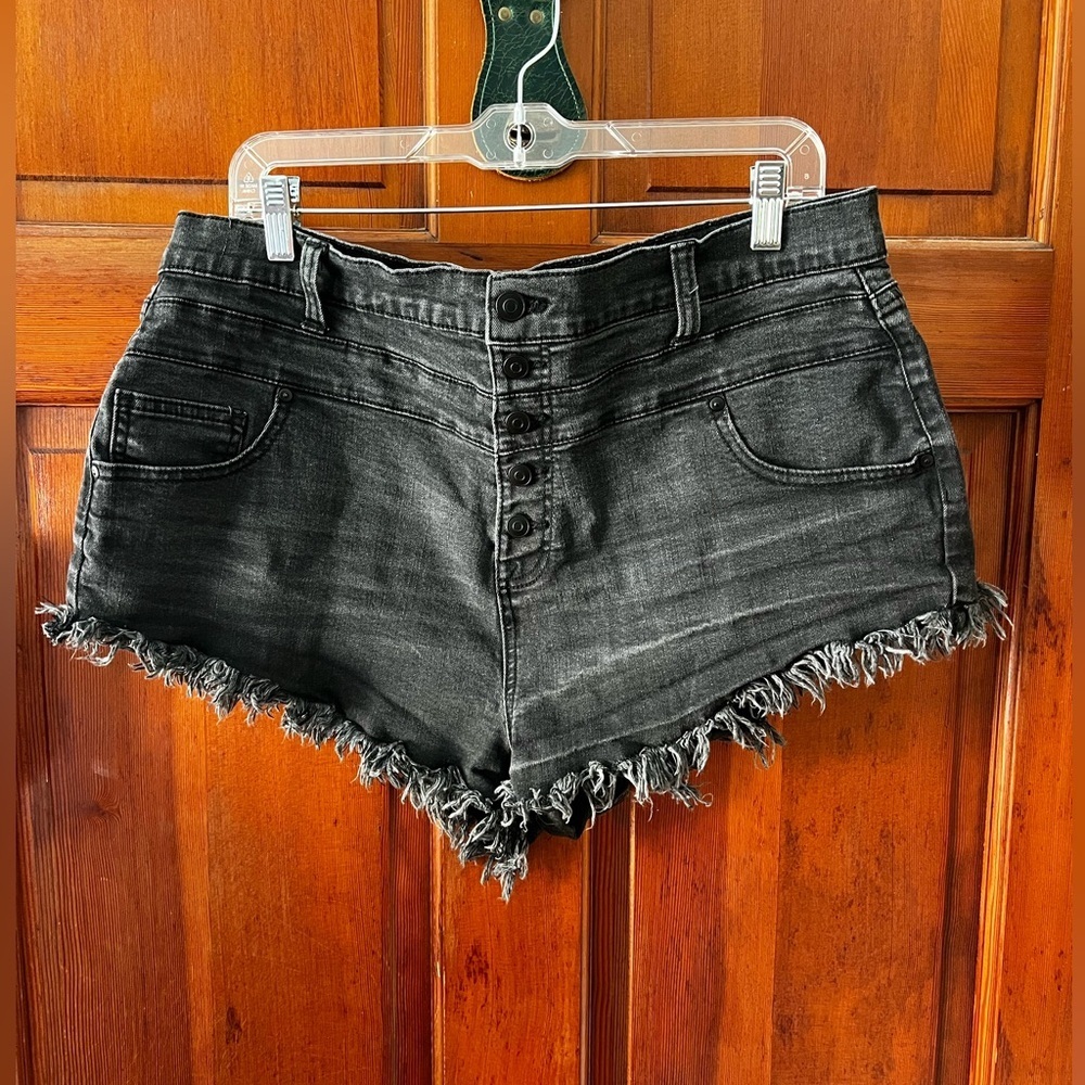 Super High Waist Black Denim Booty Shorts – Size 19 – Button Fly, Stretch Denim